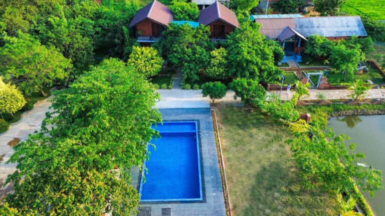 Why Village Avenue Resor